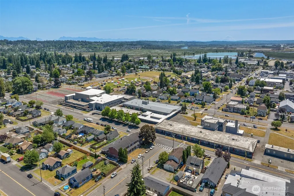 1527 8th Street Marysville WA 98270