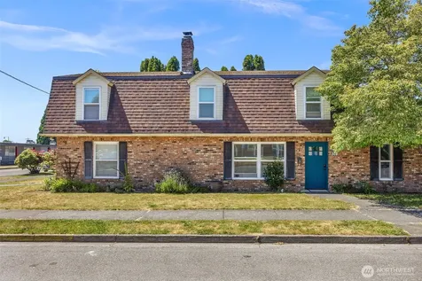 1527 8th Street Marysville WA 98270