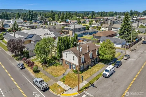 1527 8th Street Marysville WA 98270