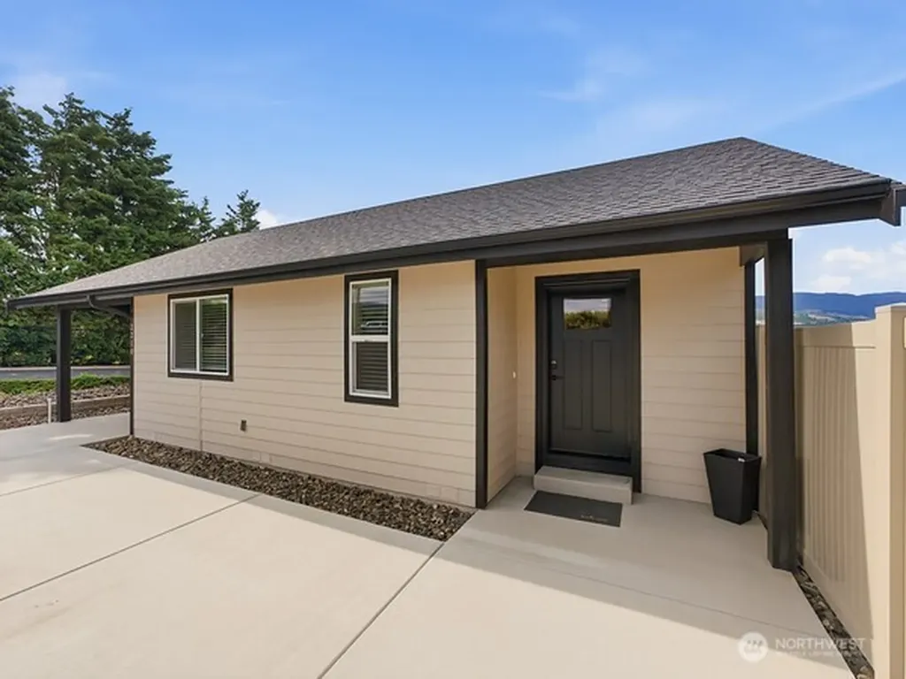 2214 SE 6th Street SE East Wenatchee WA 98802