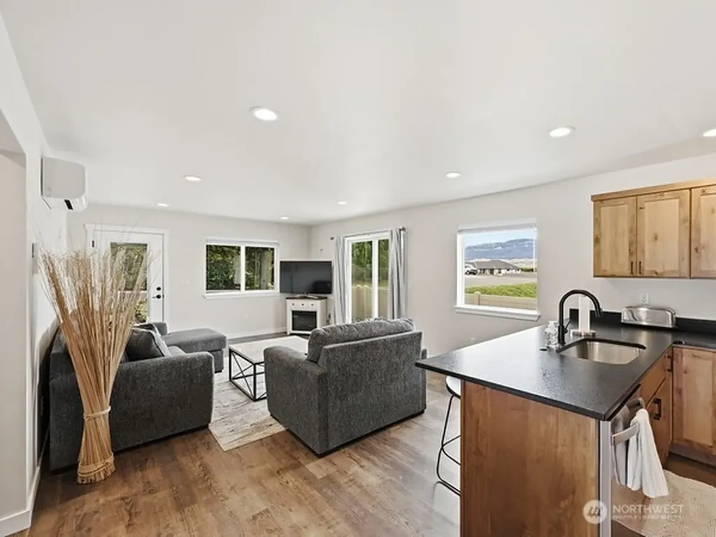 2214 SE 6th Street SE East Wenatchee WA 98802