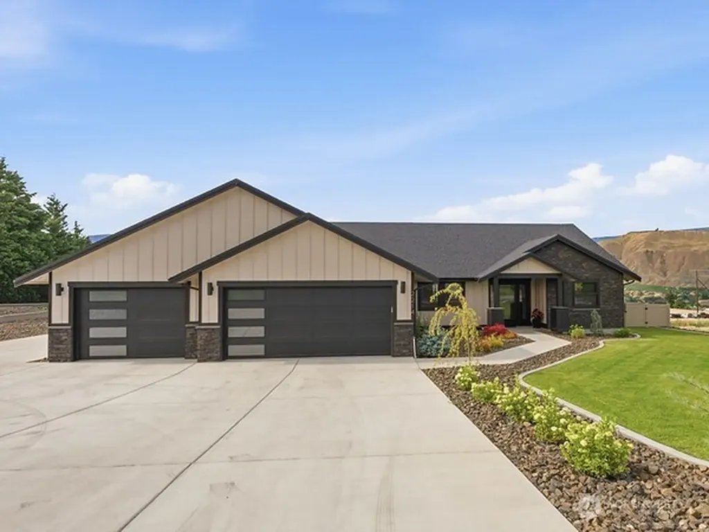 2214 SE 6th Street SE East Wenatchee WA 98802