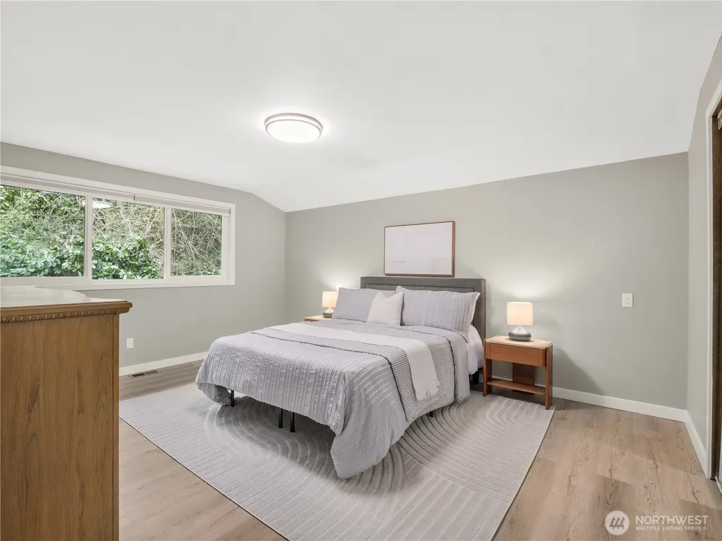 15245 260th Avenue SE Issaquah WA 98027