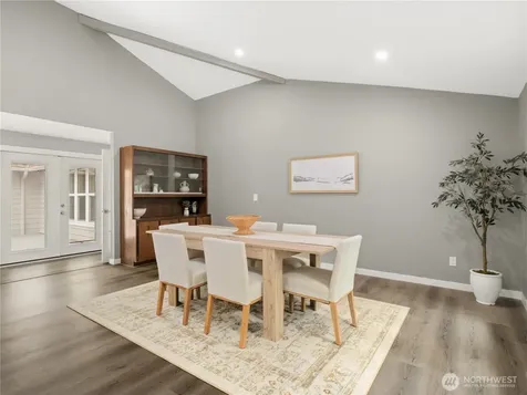 15245 260th Avenue SE Issaquah WA 98027