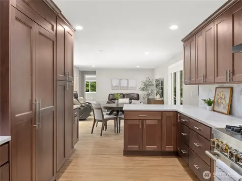15245 260th Avenue SE Issaquah WA 98027