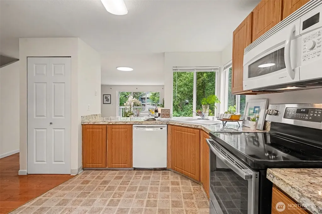 13105 102nd Lane NE Kirkland WA 98034