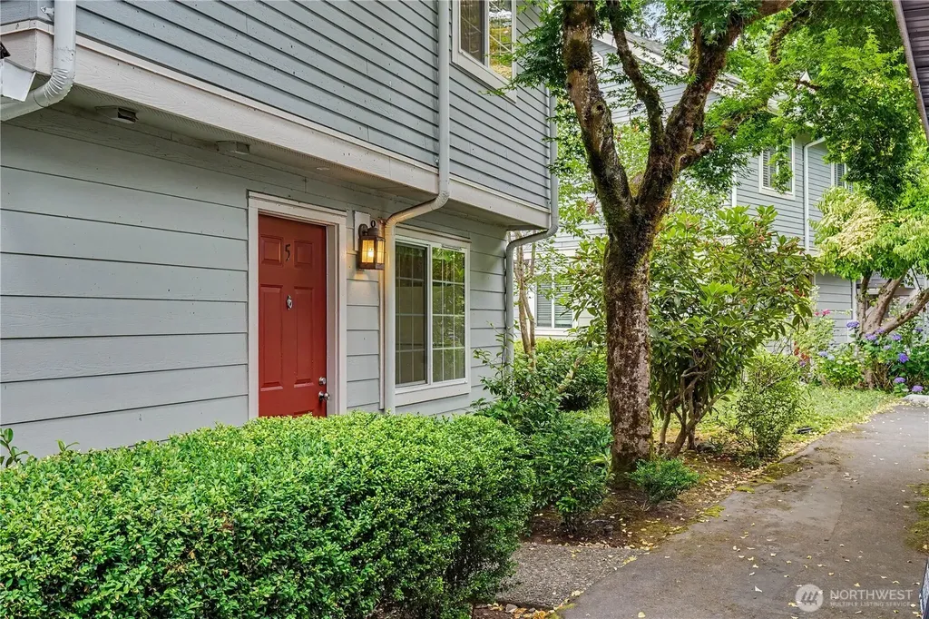 13105 102nd Lane NE Kirkland WA 98034