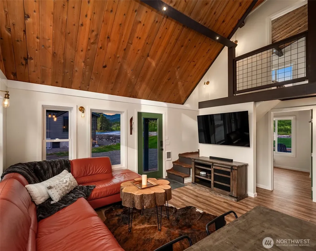 132 Slalom Way Packwood WA 98361