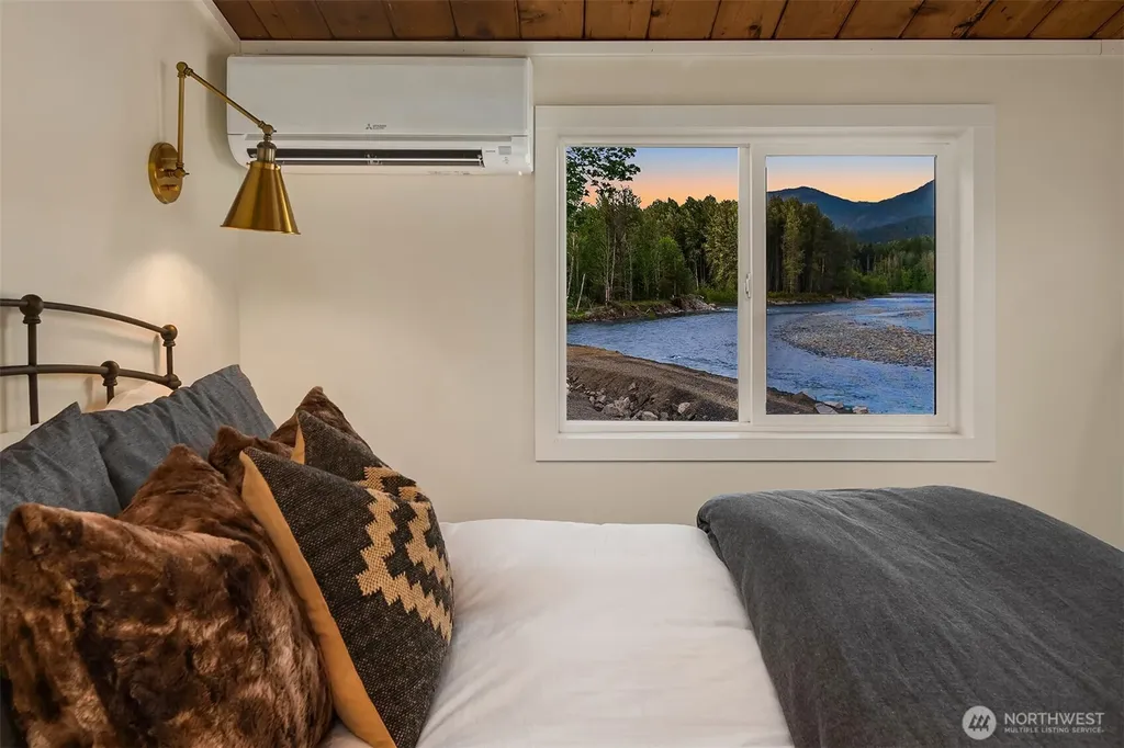 132 Slalom Way Packwood WA 98361