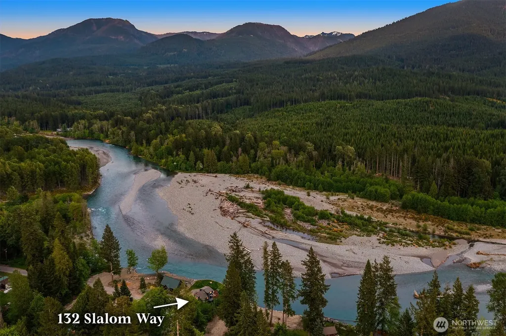 132 Slalom Way Packwood WA 98361