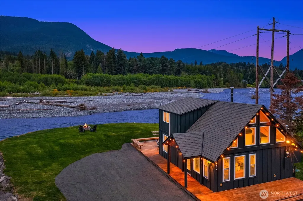 132 Slalom Way Packwood WA 98361