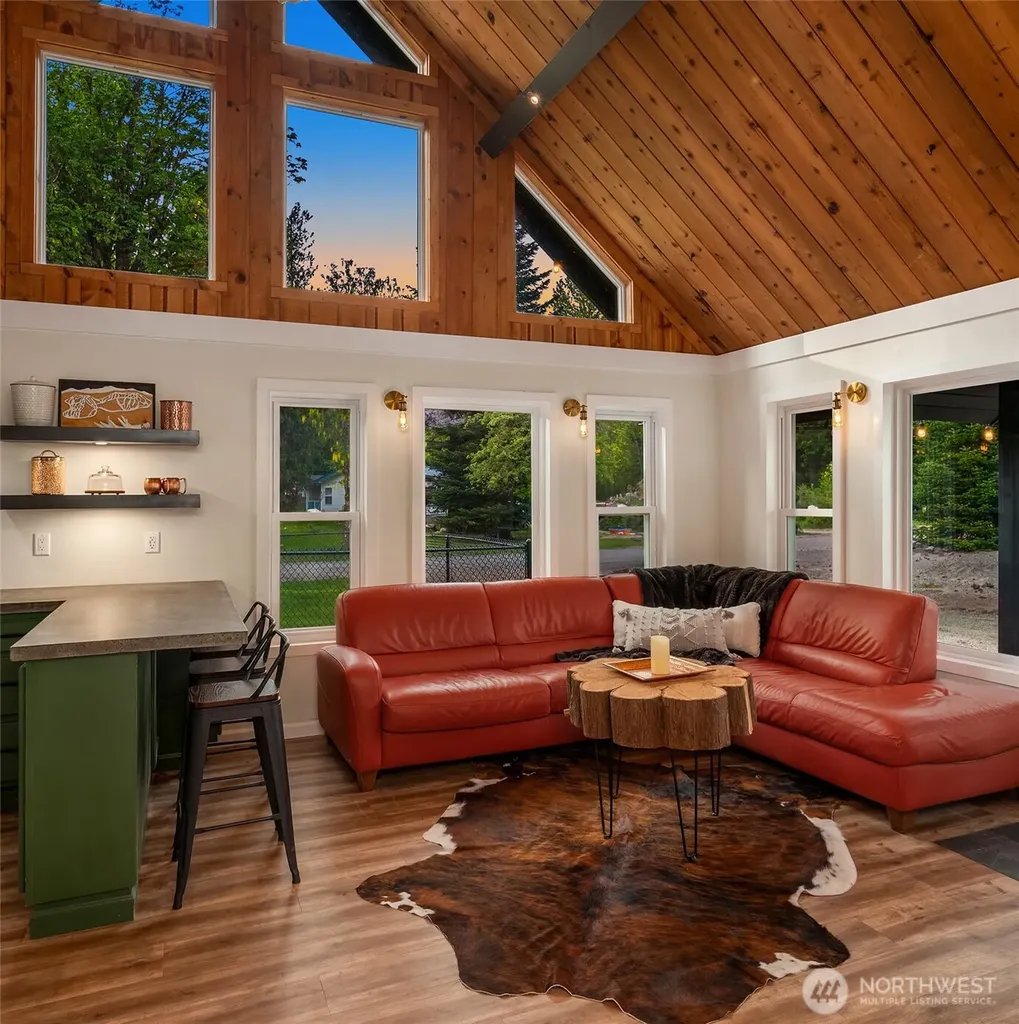 132 Slalom Way Packwood WA 98361