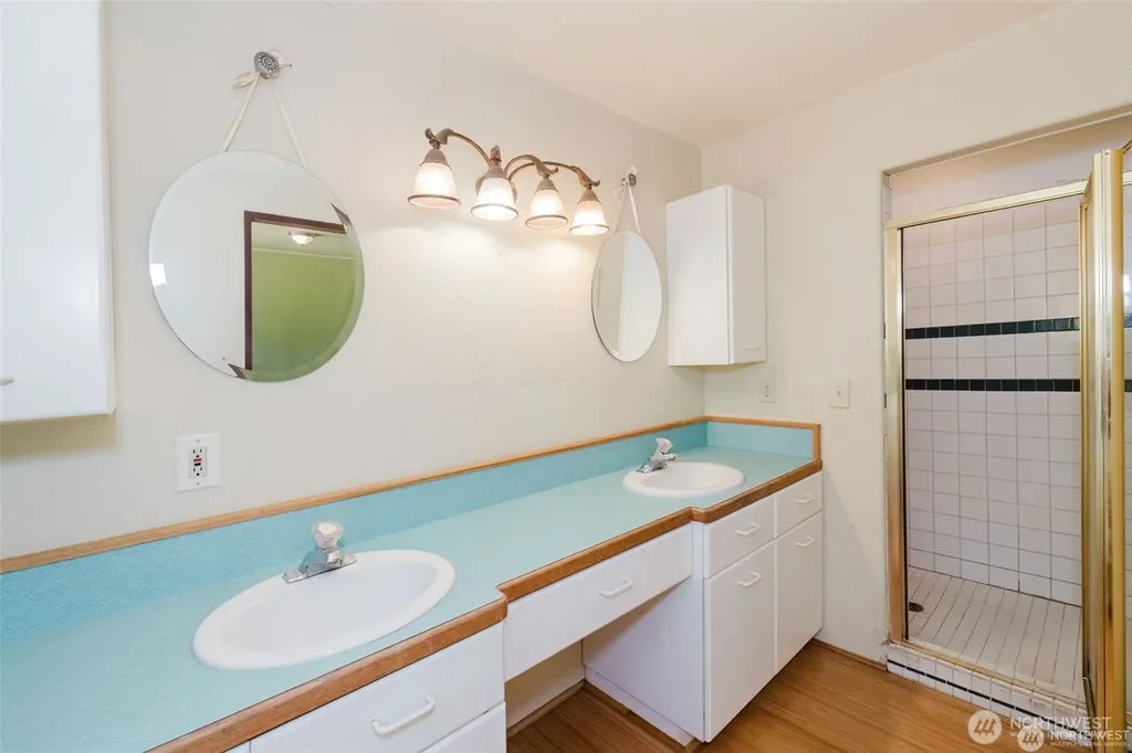 1783 W Shelton Matlock Road Shelton WA 98584