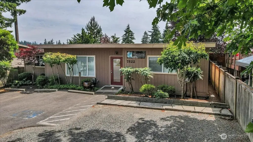 7522 221st Place SW Edmonds WA 98026