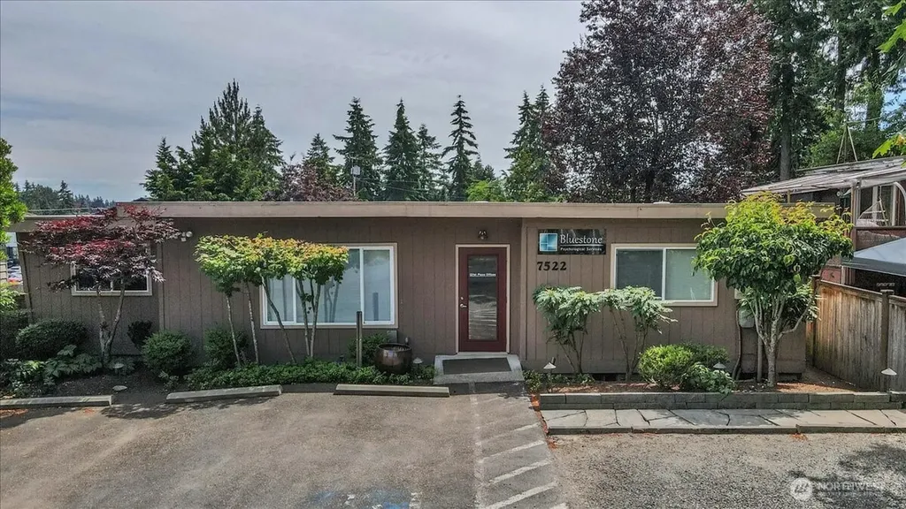 7522 221st Place SW Edmonds WA 98026