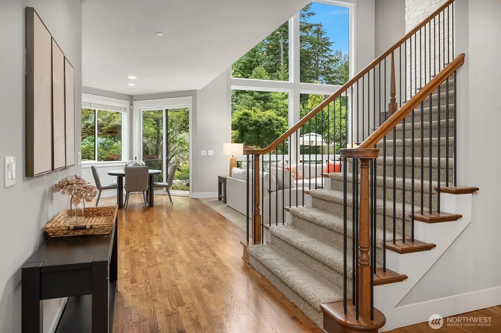 9233 255th Avenue NE Redmond WA 98053