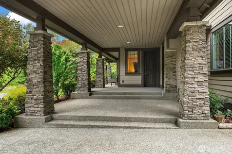 9233 255th Avenue NE Redmond WA 98053