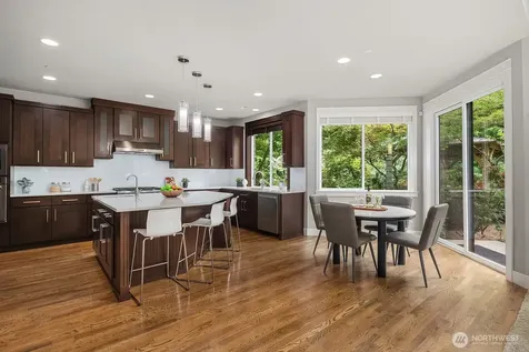9233 255th Avenue NE Redmond WA 98053
