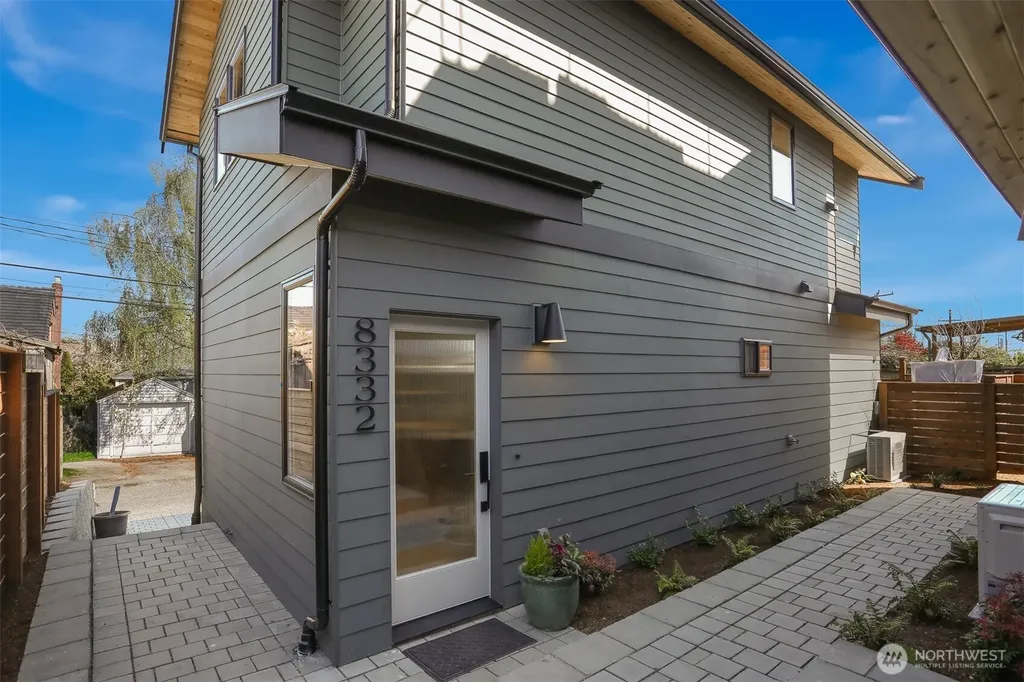 8332 24th Avenue NW Seattle WA 98117
