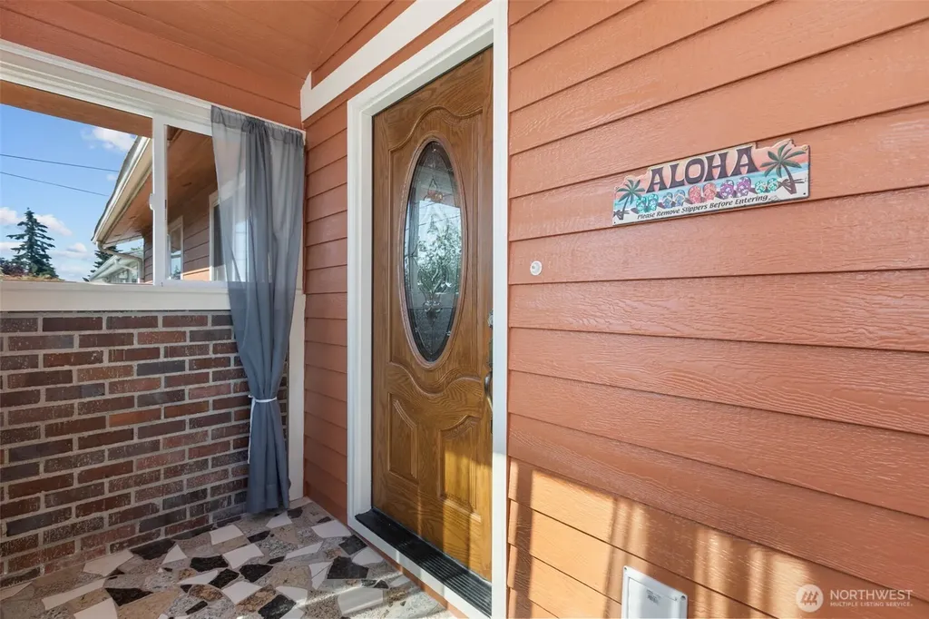 24527 36th Avenue S Kent WA 98032