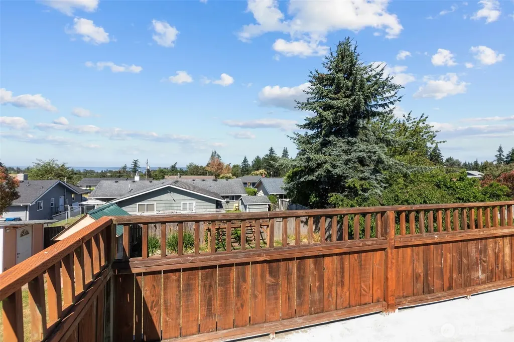 24527 36th Avenue S Kent WA 98032