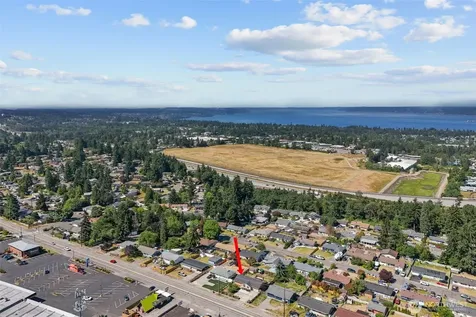 24527 36th Avenue S Kent WA 98032