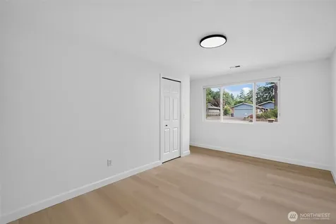 3710 100th Place NE Marysville WA 98270