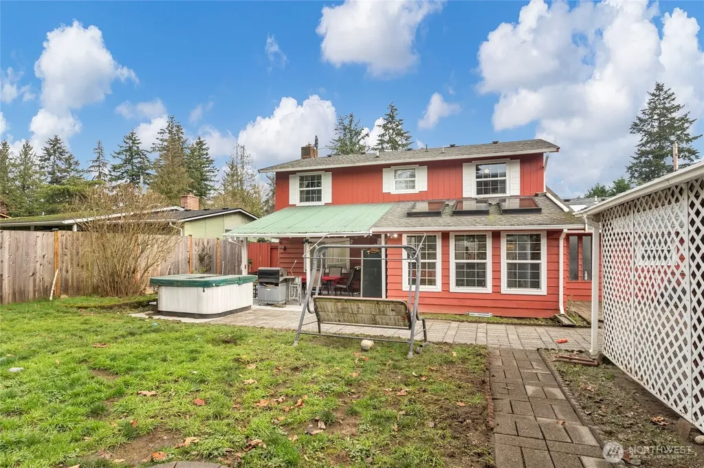 28461 26th Avenue S Federal Way WA 98003