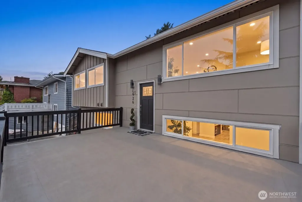 5926 23rd Avenue S Seattle WA 98108