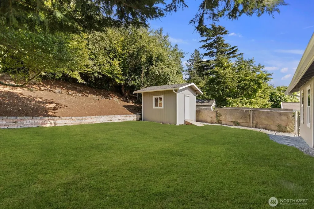 5926 23rd Avenue S Seattle WA 98108