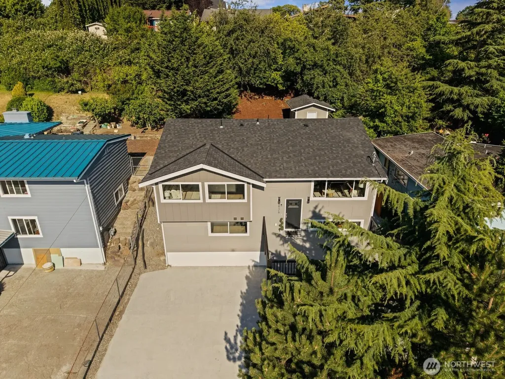 5926 23rd Avenue S Seattle WA 98108