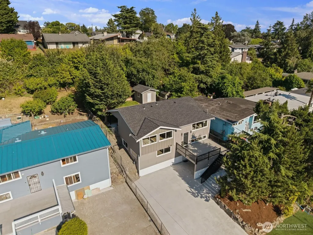 5926 23rd Avenue S Seattle WA 98108
