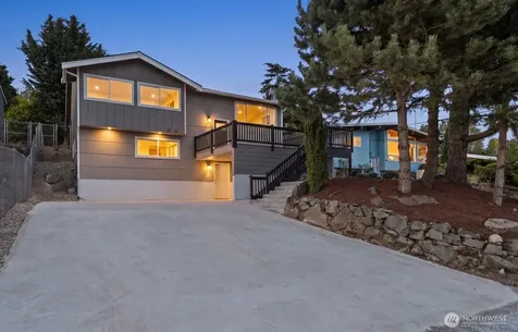 5926 23rd Avenue S Seattle WA 98108