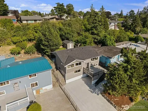5926 23rd Avenue S Seattle WA 98108