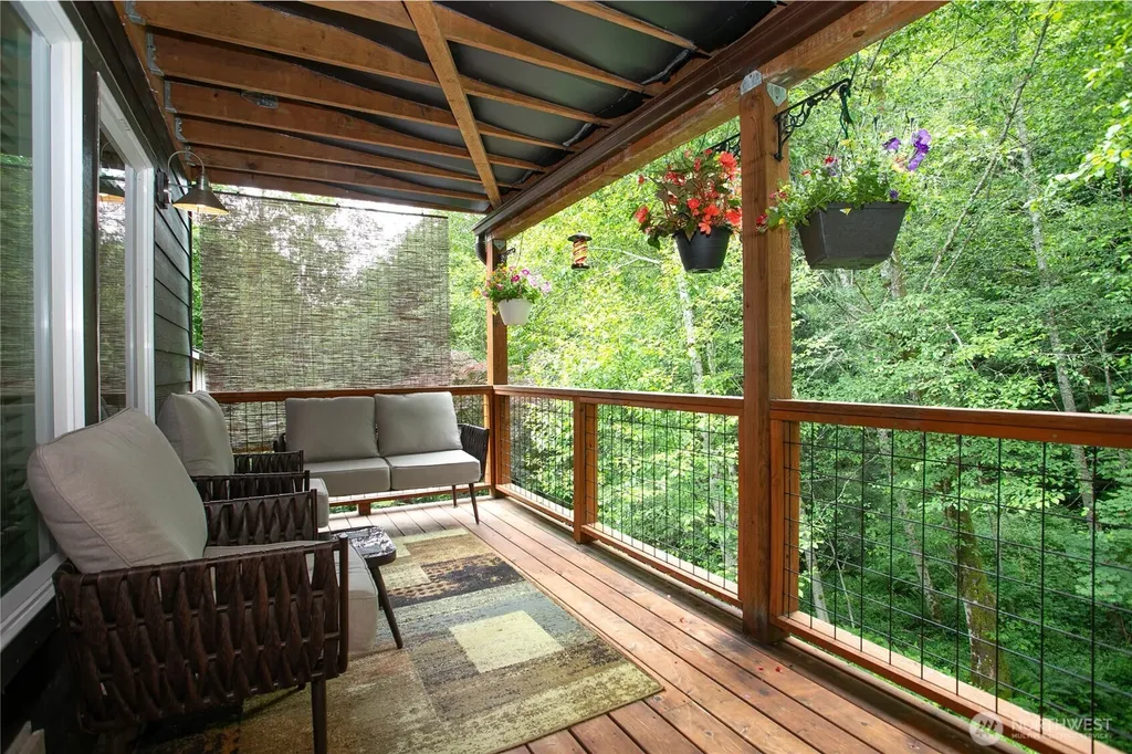 463 E Alder Drive Sedro Woolley WA 98284