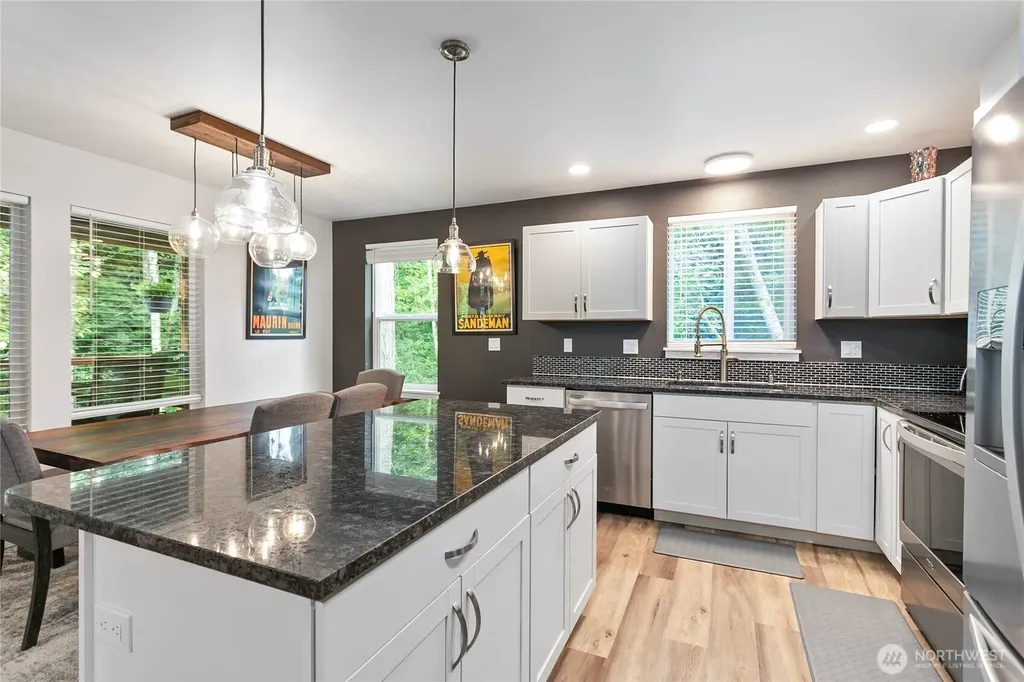463 E Alder Drive Sedro Woolley WA 98284