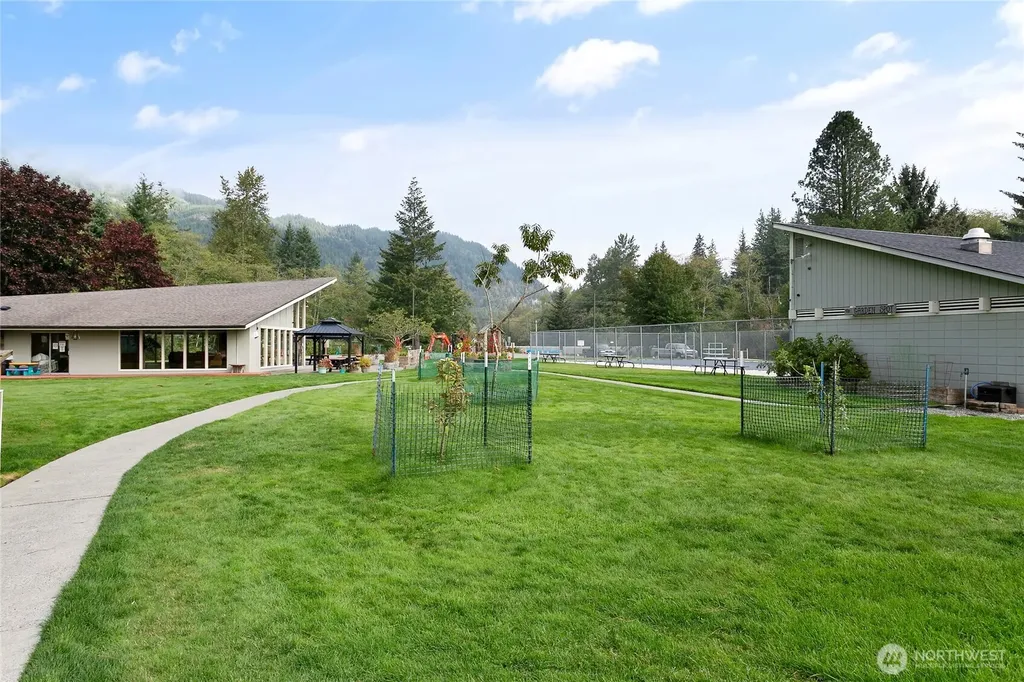 463 E Alder Drive Sedro Woolley WA 98284