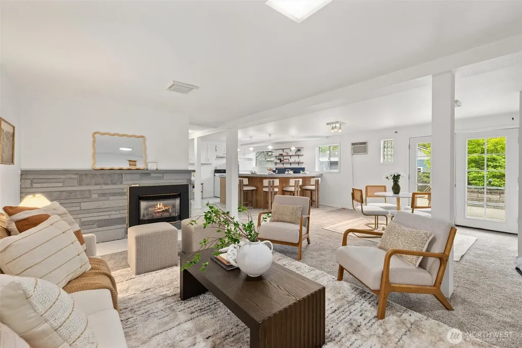 2001 NE 12th Street Renton WA 98056
