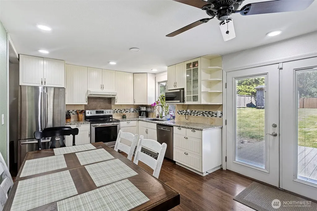 12711 52nd Avenue E Tacoma WA 98446