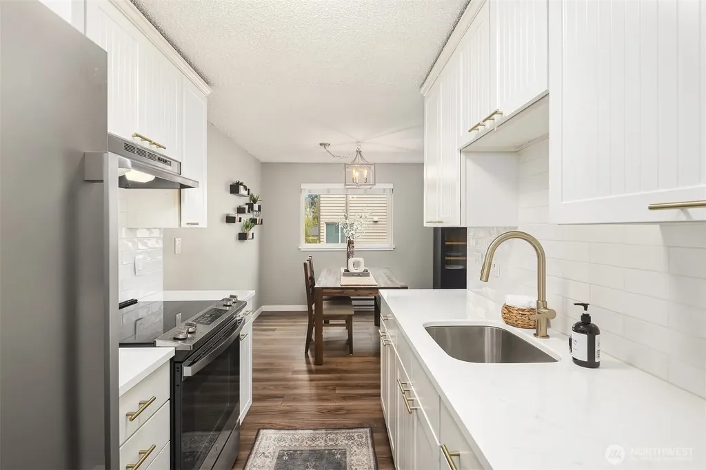 5501 11th Avenue NW Seattle WA 98107