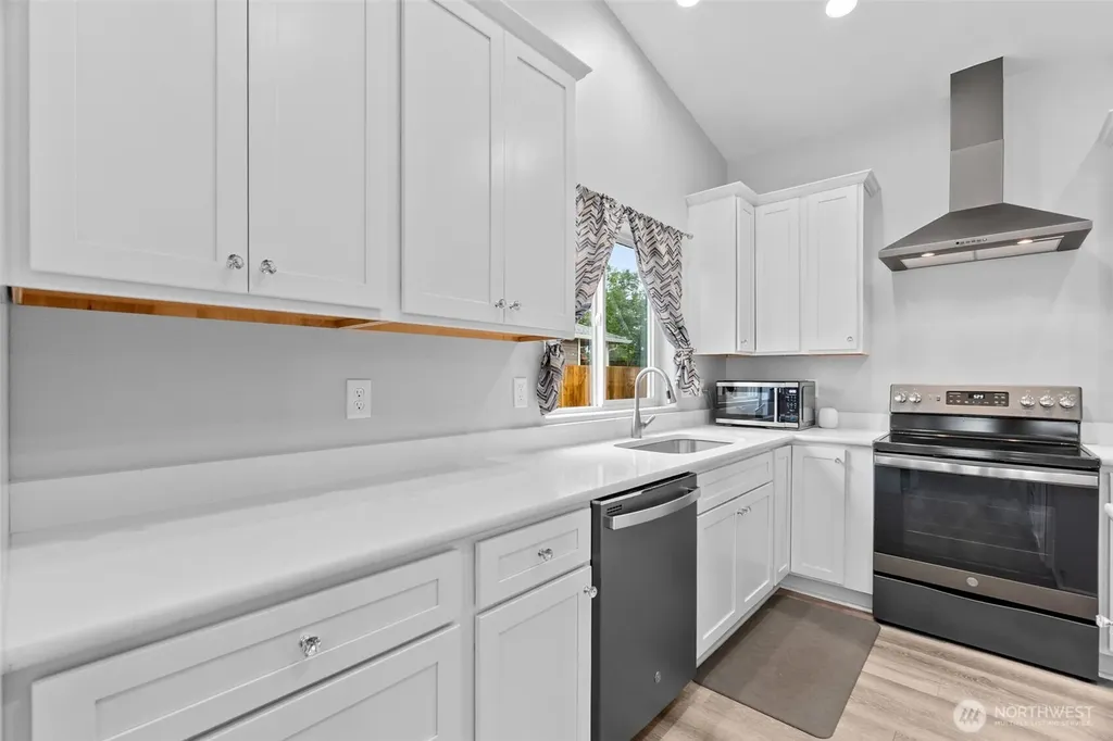 19 Timber Lane Elma WA 98541