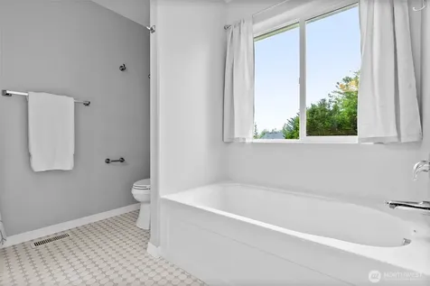 19 Timber Lane Elma WA 98541