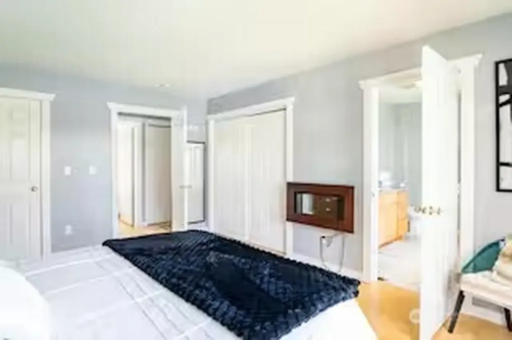 4248 S 148th Street Tukwila WA 98168