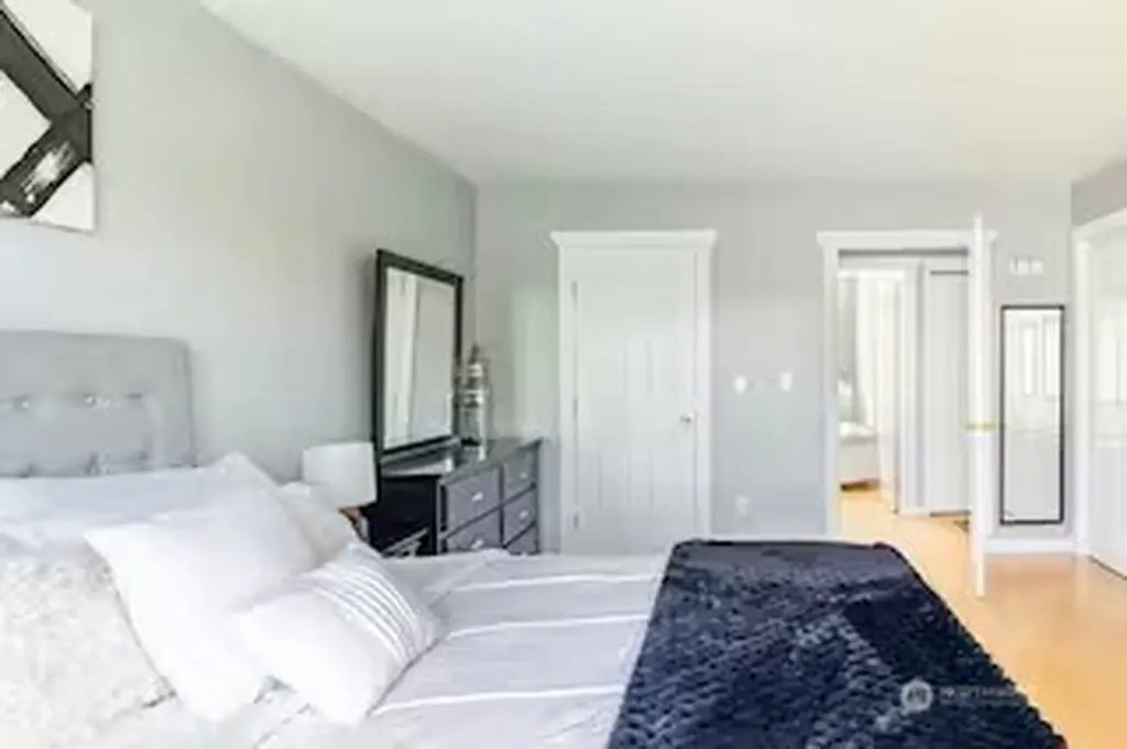 4248 S 148th Street Tukwila WA 98168