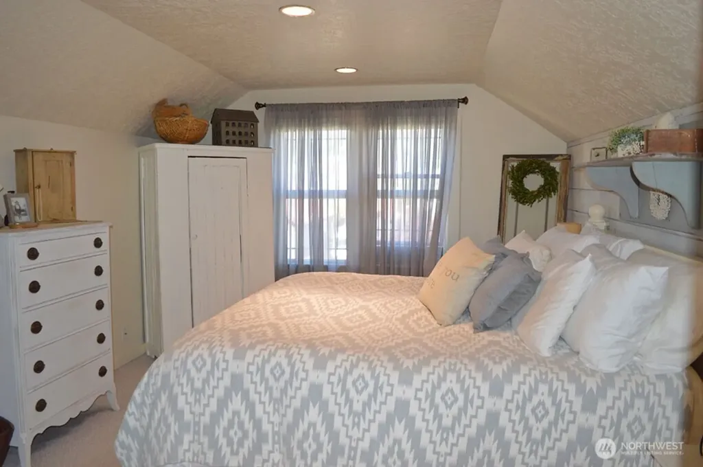 673 SW Chehalis Avenue Chehalis WA 98532