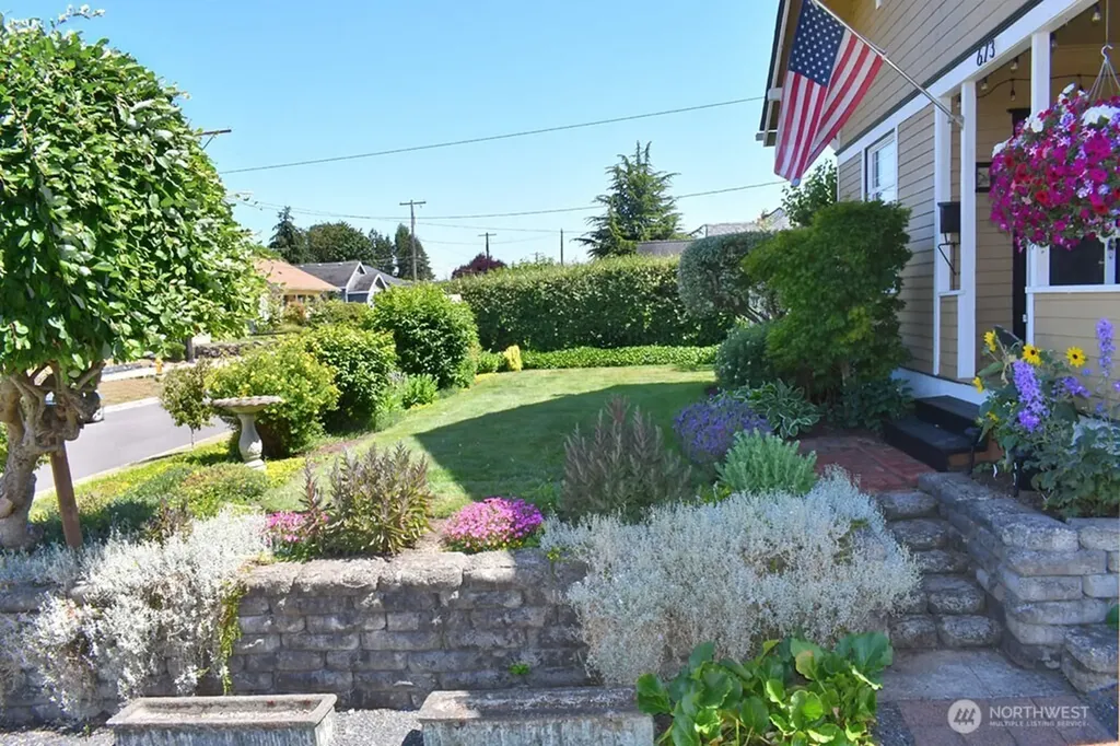 673 SW Chehalis Avenue Chehalis WA 98532