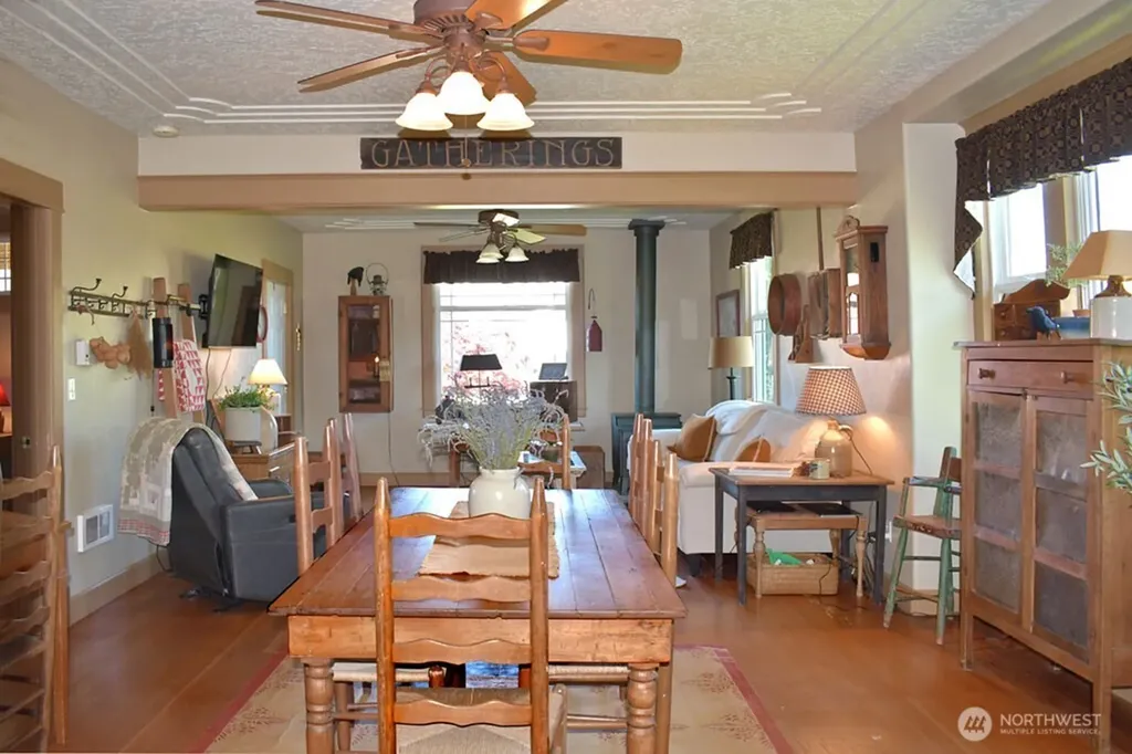 673 SW Chehalis Avenue Chehalis WA 98532