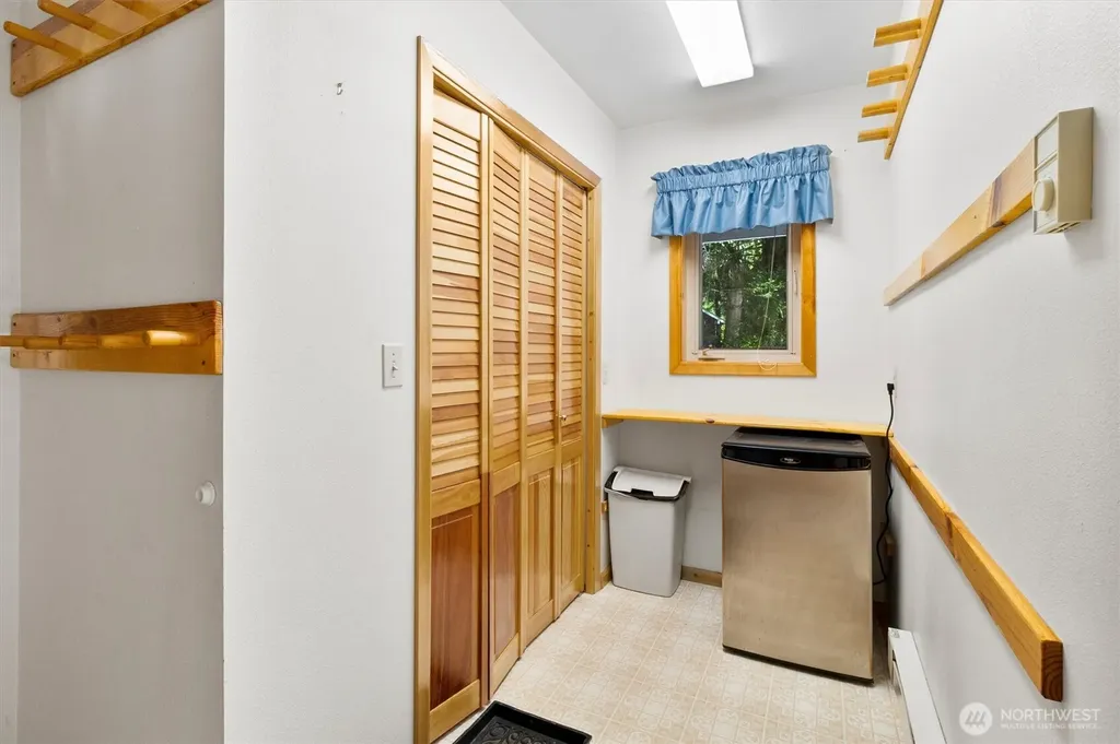 7101 Rainier Way Glacier WA 98244