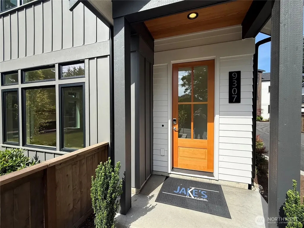 9307 132nd Avenue NE Kirkland WA 98033