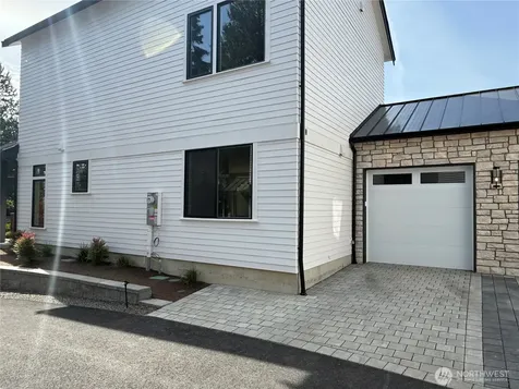 9307 132nd Avenue NE Kirkland WA 98033